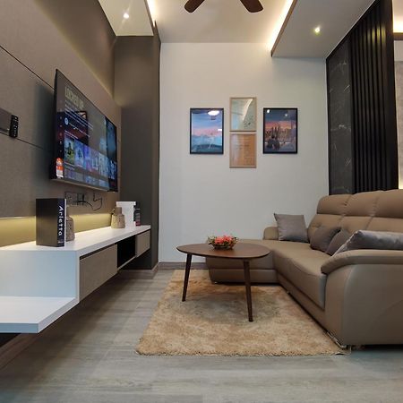 Attic Home Melaka Imperio Residence & Jonker Exterior photo